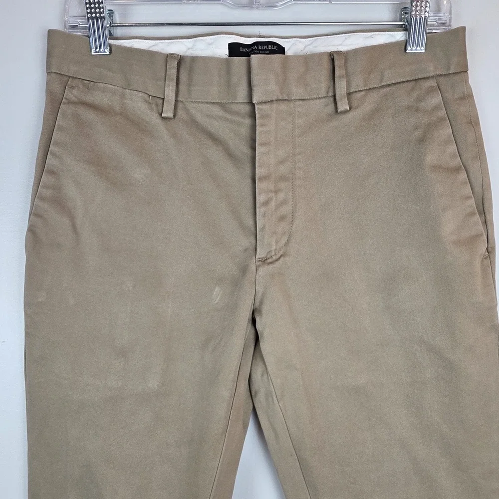 Banana Republic 30x32 Khaki Fulton‎ Skinny Rapid Movement Chino Mens Pants.C135
